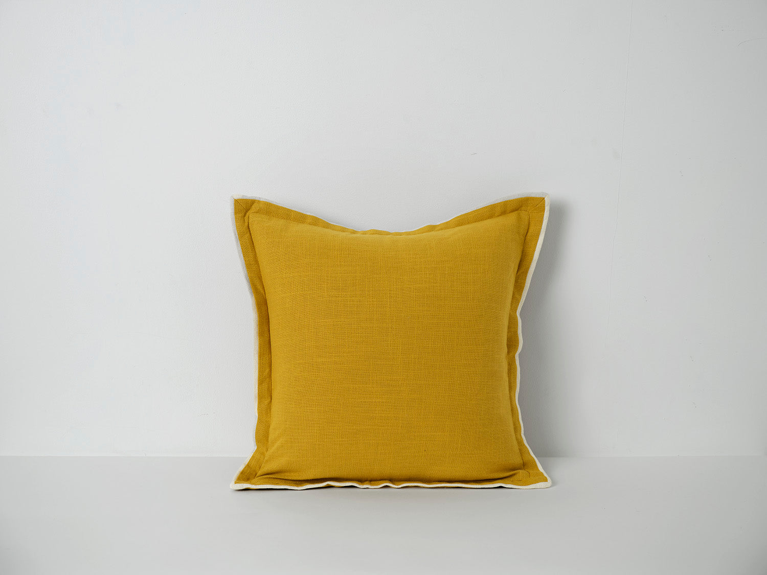 Cushion 03