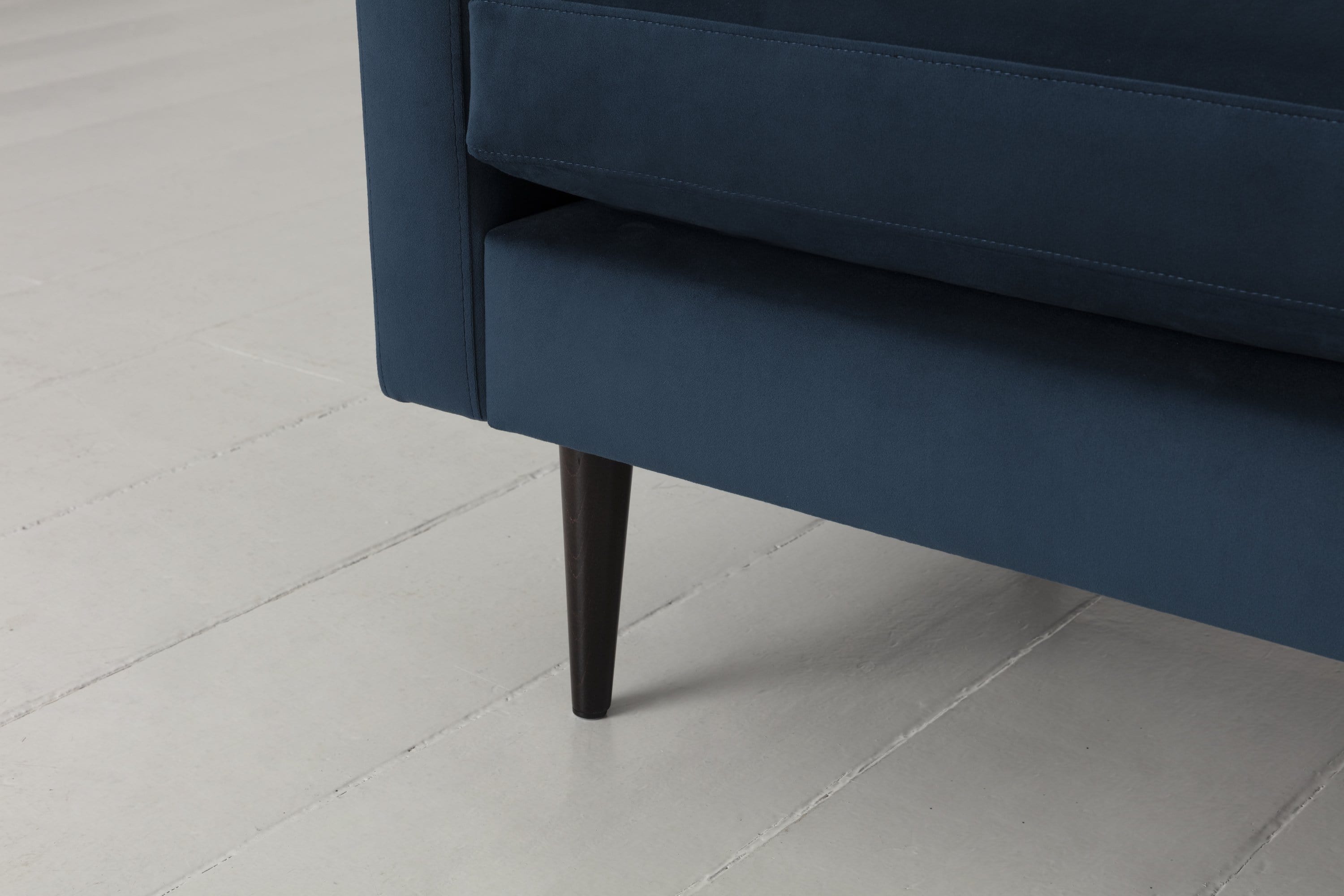 Model 01 3-Seater Right Chaise Sofa